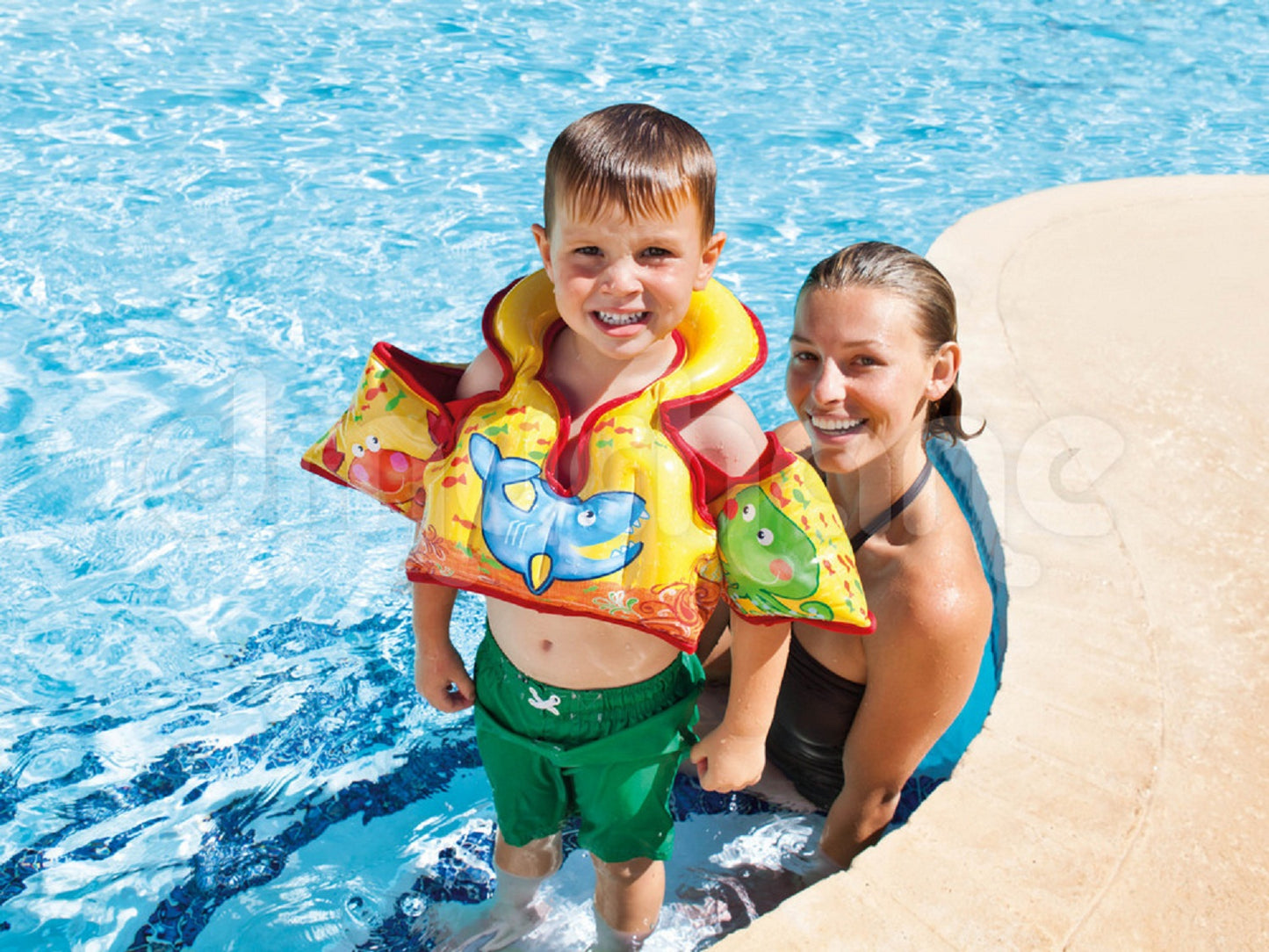 INTEX Aqua Vest ( 26" x 17" )